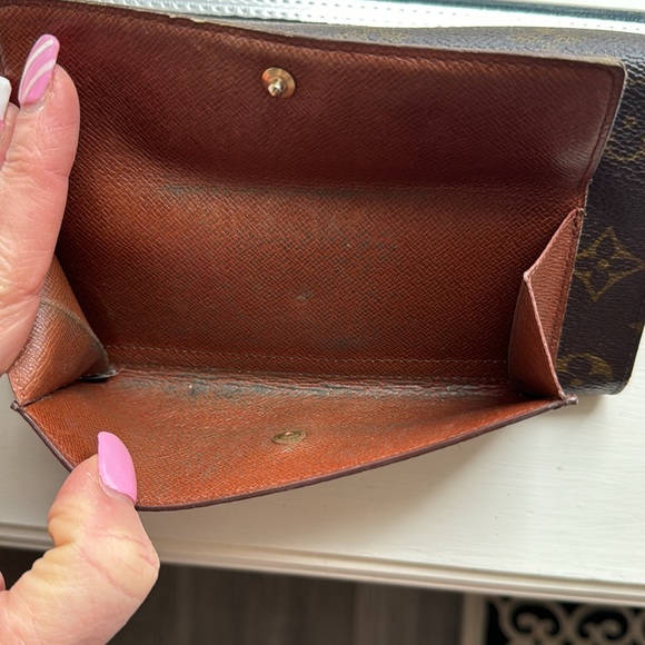 Louis Vuitton Vintage Wallet - Picture 9 of 9